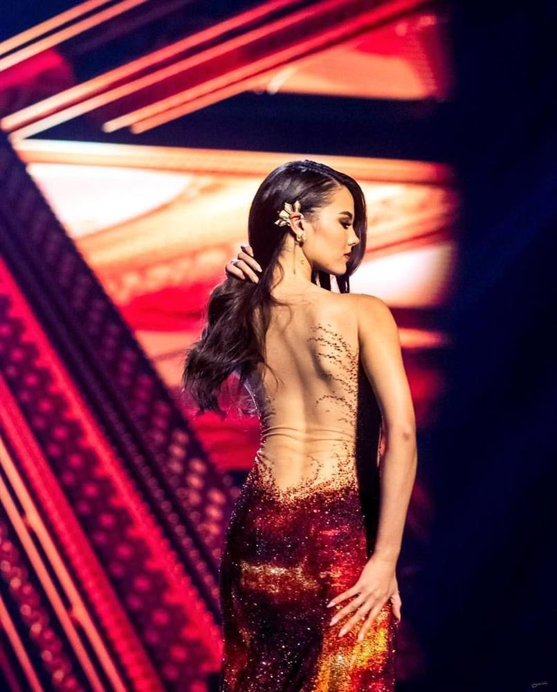 Thí sinh nổi tiếng Miss Grand Vietnam nhái Catriona Gray?-9