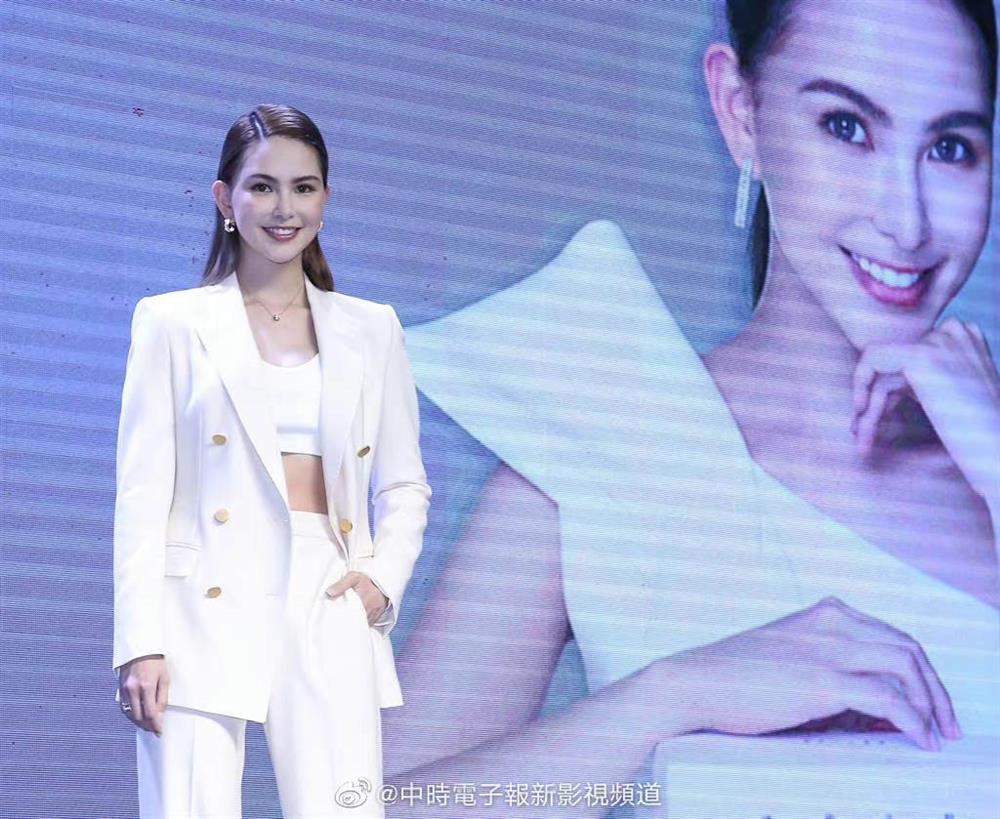 Bà xã Châu Kiệt Luân khoe body đẳng cấp sau sinh 3 tháng-2