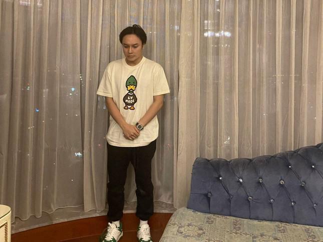 Tú ông sang chảnh và quy trình môi giới mại dâm mỹ nhân hạng A-4