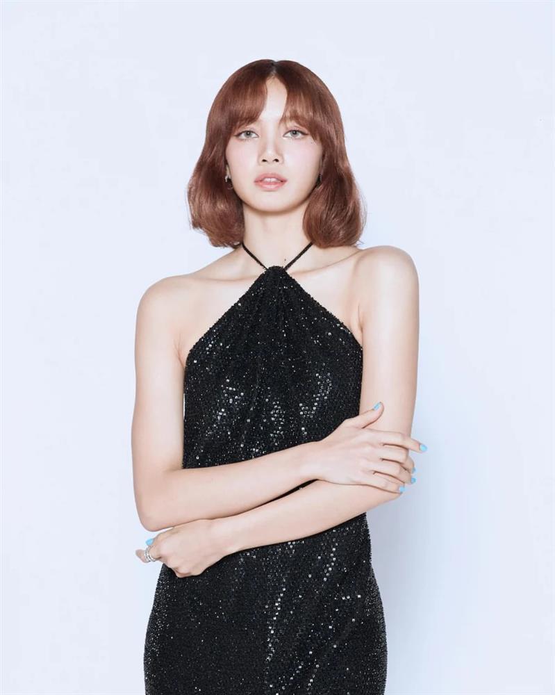 Taeyeon, Lisa làm mới diện mạo với kiểu tóc ngắn cực xinh-2