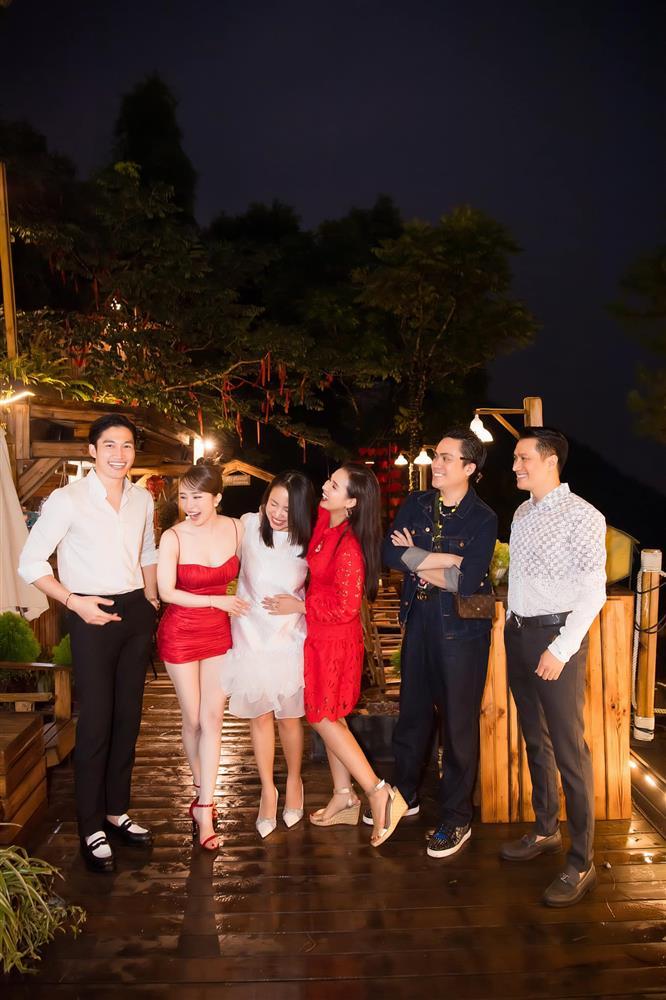 Lã Thanh Huyền thiếu tinh tế tại sinh nhật Quỳnh Nga, Việt Anh-1