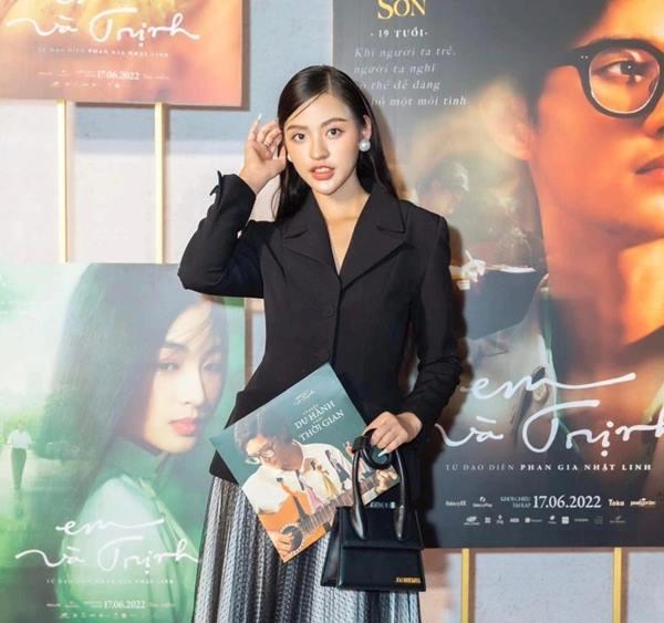 TikToker nhốn nháo PR ở thảm đỏ công chiếu, phim Việt vẫn thảm bại-5