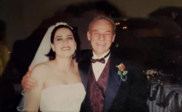 Hôn nhân viên mãn của cặp đôi vợ 45 tuổi chồng 71 tuổi-1