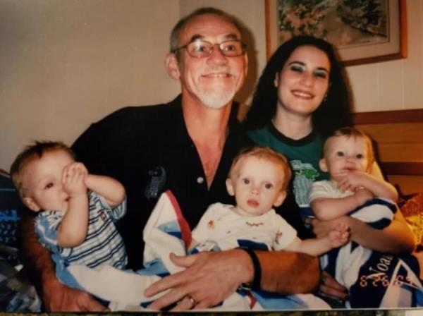 Hôn nhân viên mãn của cặp đôi vợ 45 tuổi chồng 71 tuổi-2