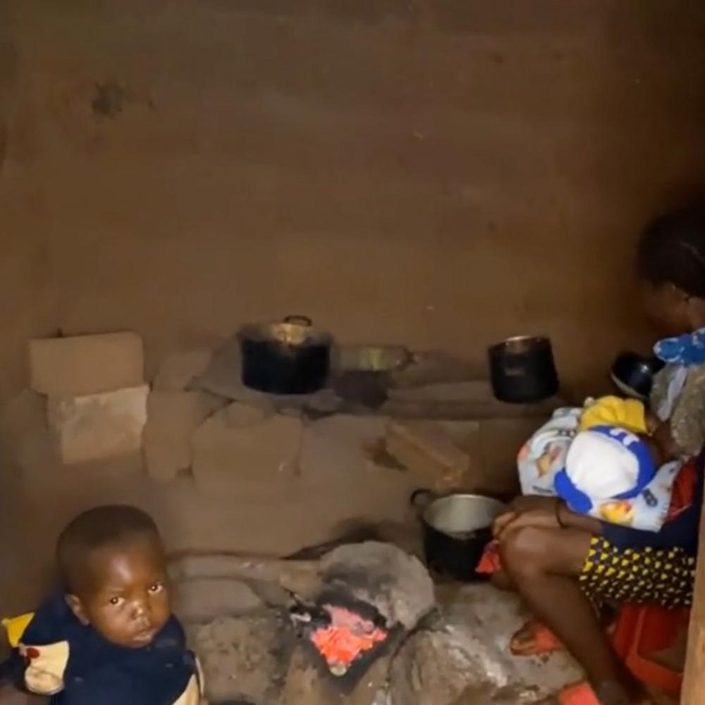 Cuộc sống gia đình Lôi Con ở bản trước khi gặp Quang Linh-3