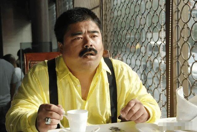 Sao Trung Quốc thất nghiệp, đi bán hàng rong-2