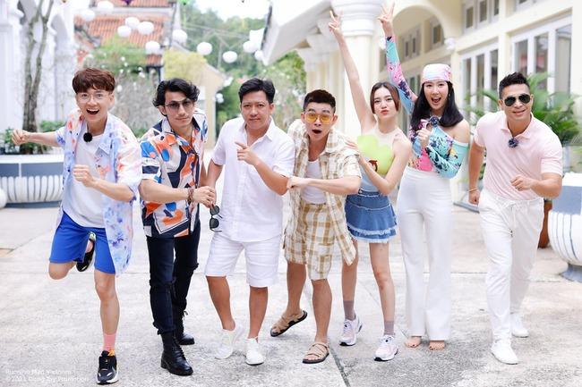 Thúy Ngân lép vế Tiểu Vy vì đồ dìm hàng cộng thêm vài cân-9