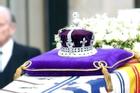Hoàng hậu Camilla sẽ kế thừa vương miện kim cương Kohinoor