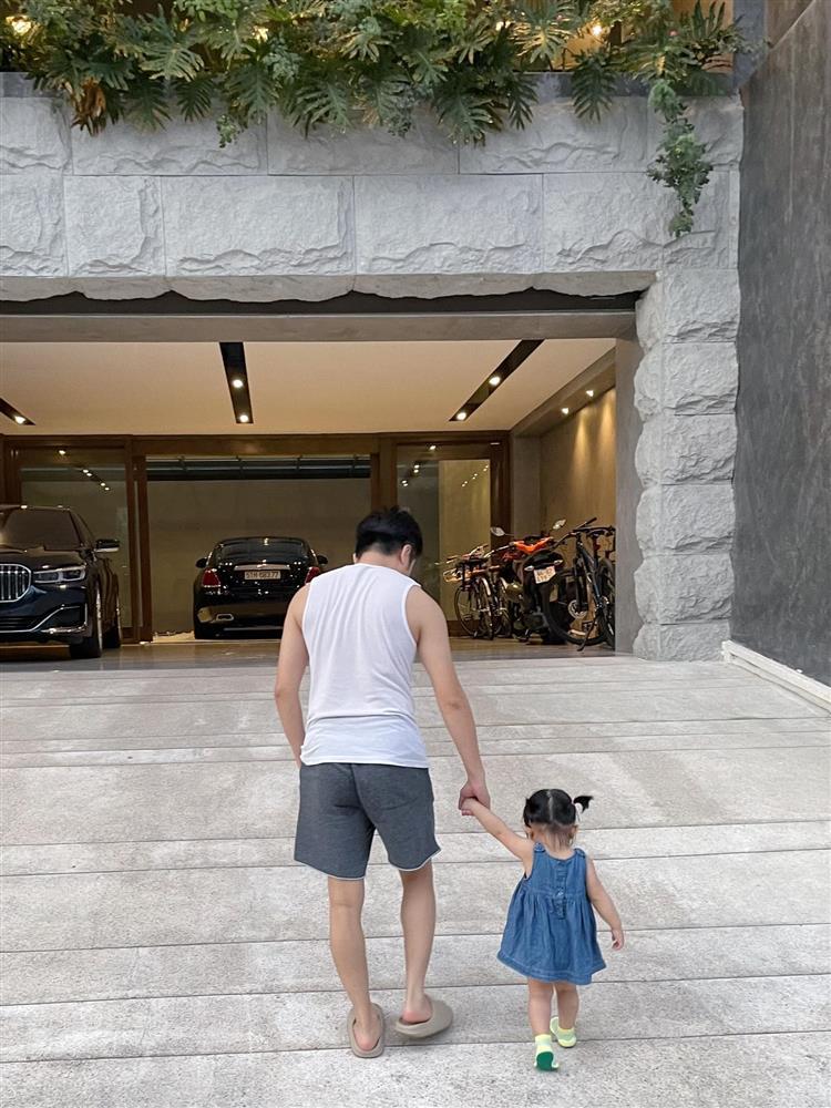 Body Cường Đô La thế nào mà Đàm Thu Trang mê đắm?-11