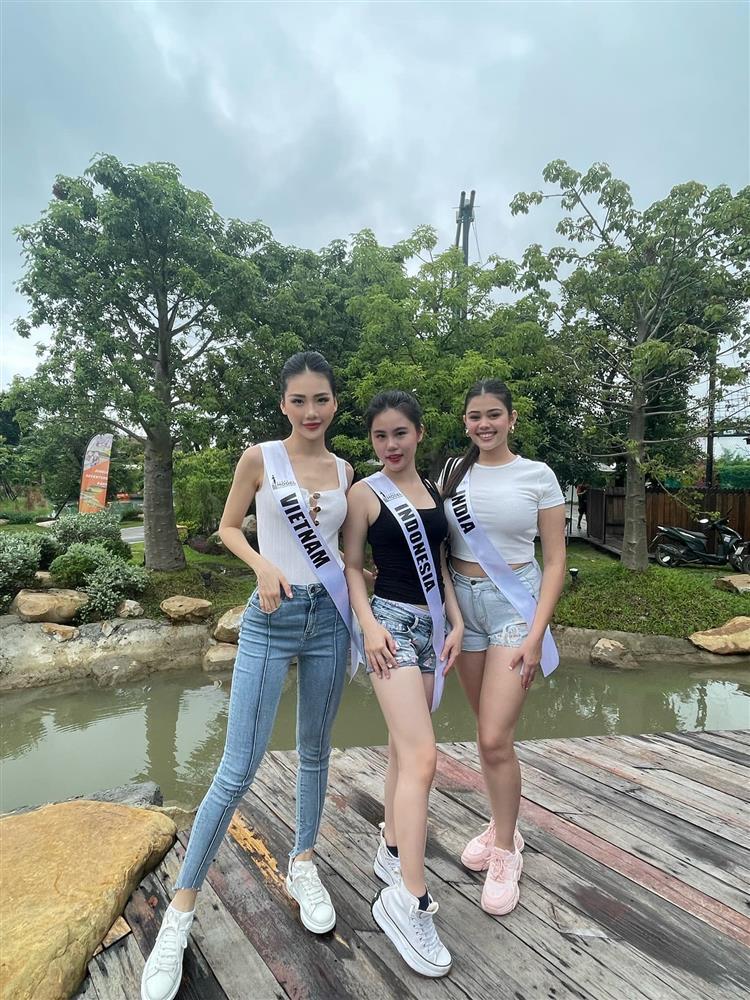 Bùi Quỳnh Hoa thi Siêu mẫu Quốc tế: 19 thí sinh, chất lượng kém-2