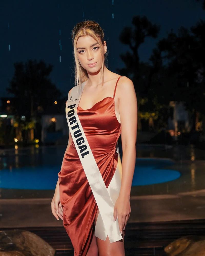 Bùi Quỳnh Hoa thi Siêu mẫu Quốc tế: 19 thí sinh, chất lượng kém-13