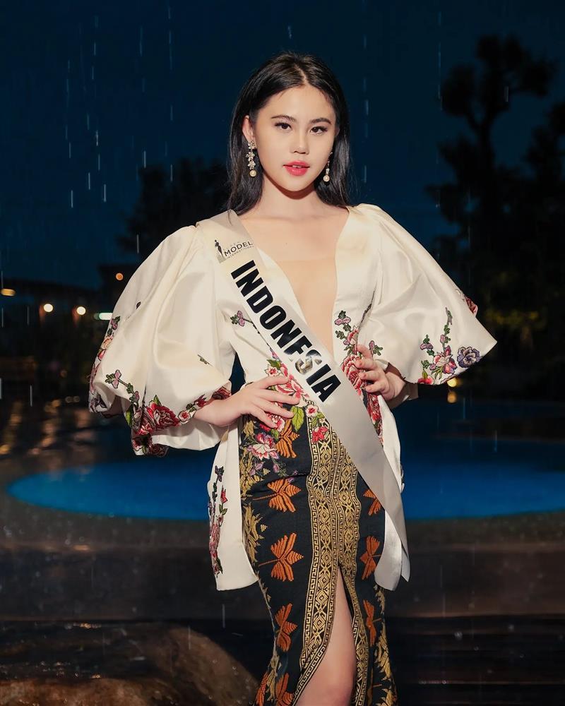 Bùi Quỳnh Hoa thi Siêu mẫu Quốc tế: 19 thí sinh, chất lượng kém-8