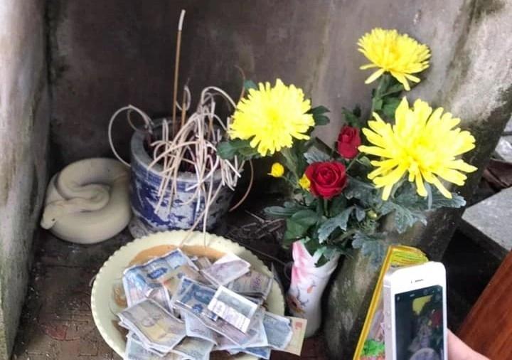 Thực hư thông tin bạch xà xuất hiện trong đình làng ở Bắc Giang-1