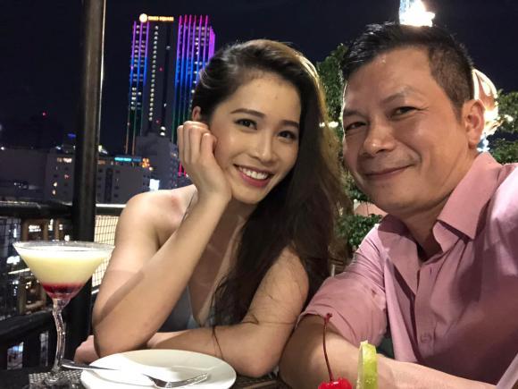 Shark Hưng đón sinh nhật ấm cúng bên vợ Á hậu-5