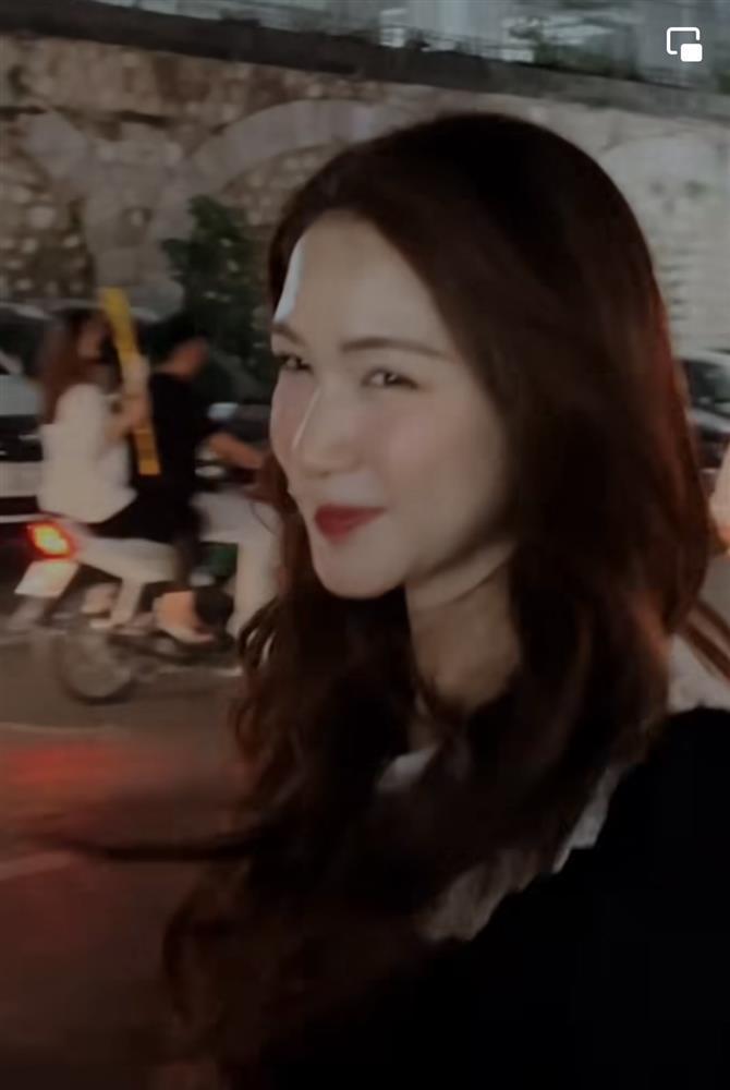 Hòa Minzy cải trang đi chơi Trung Thu khiến dân tình xỉu ngang-6