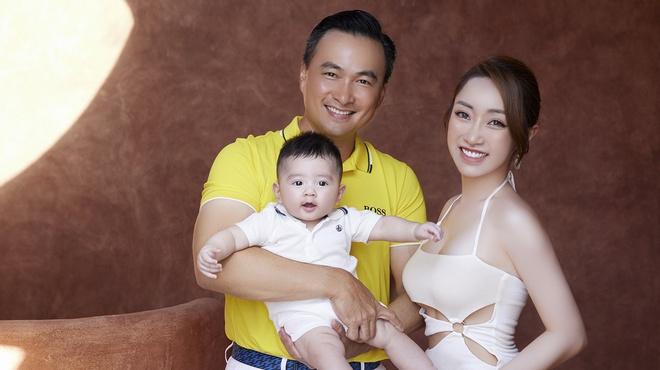 Loạt ảnh cưng xỉu của con trai Chi Bảo trên máy bay-11