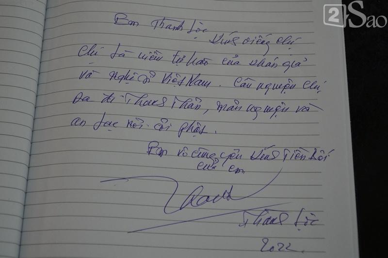 Kim Xuân khóc nghẹn, Thành Lộc cúi đầu trước di ảnh Thẩm Thúy Hằng-9