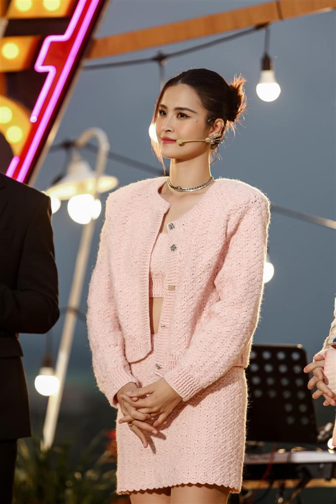 Đông Nhi mang thai lần 2?-11