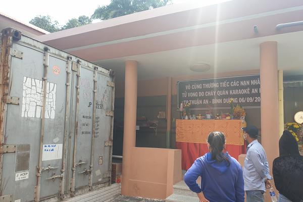 Vụ cháy ở chung cư Diamond Riverside là do dân đốt vàng mã-2