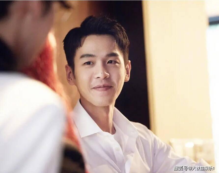 Sao nam Hoa ngữ với nốt ruồi ma mị khiến nhiều mỹ nữ ao ước!-1