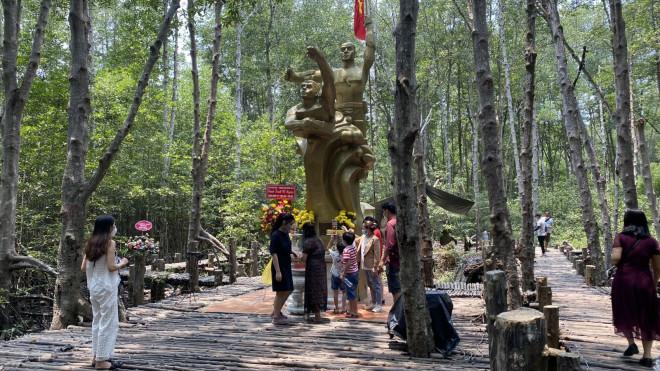 Thảo Cầm Viên và rừng ngập mặn Cần Giờ lọt top kỷ lục bất biến-2