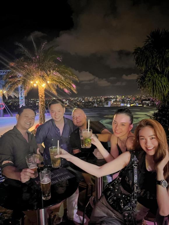 Không còn che giấu, Minh Hằng để lộ mặt ông xã phong độ so tuổi thực-1