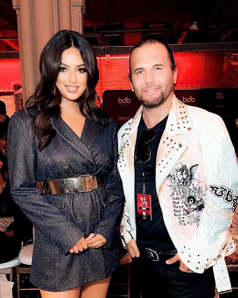 Miss Universe 2021 xuất hiện như nữ thần ở New York Fashion Week-3