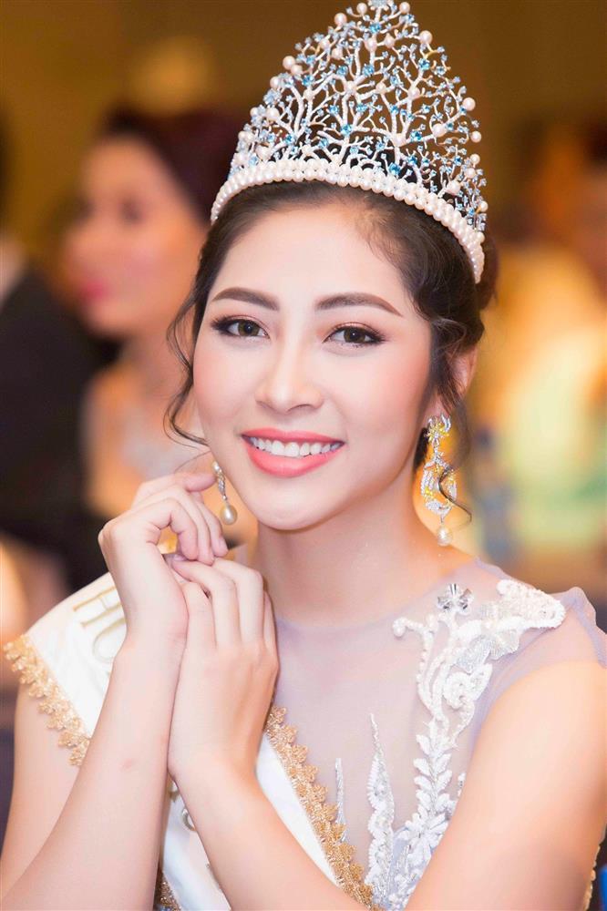 Đặng Thu Thảo bỏ danh hiệu sao vẫn lấy mác Hoa hậu đi sự kiện?-1