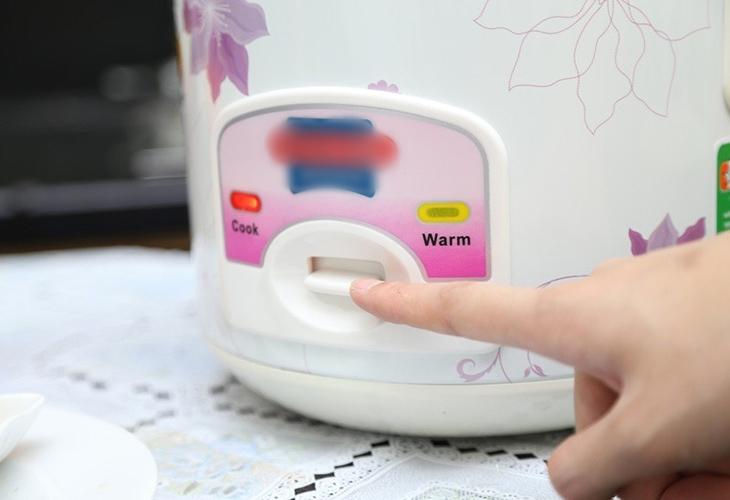 5 dấu hiệu nồi cơm điện cần bỏ gấp, cố dùng sẽ rước bệnh vào người-1