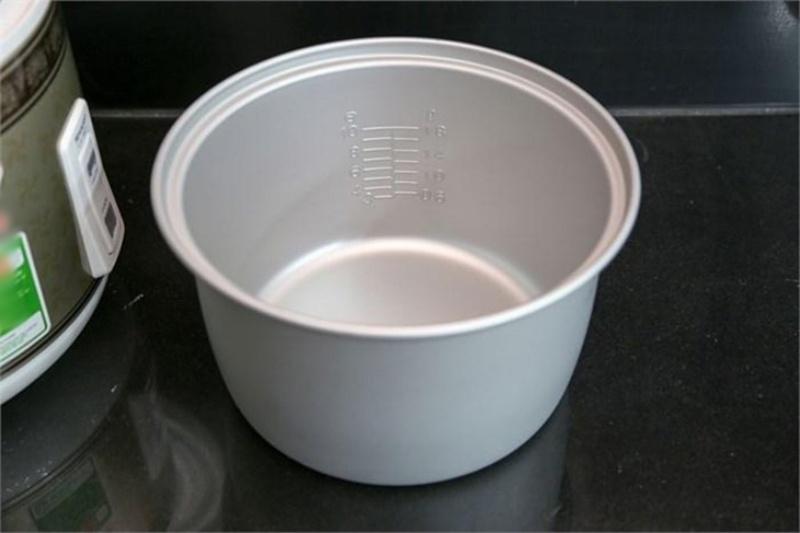 5 dấu hiệu nồi cơm điện cần bỏ gấp, cố dùng sẽ rước bệnh vào người-2