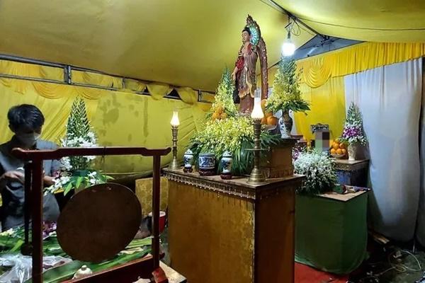 Vụ gửi con chữa bệnh nhận về tro cốt: Thi thể bé hỏa thiêu trong xô sắt-3