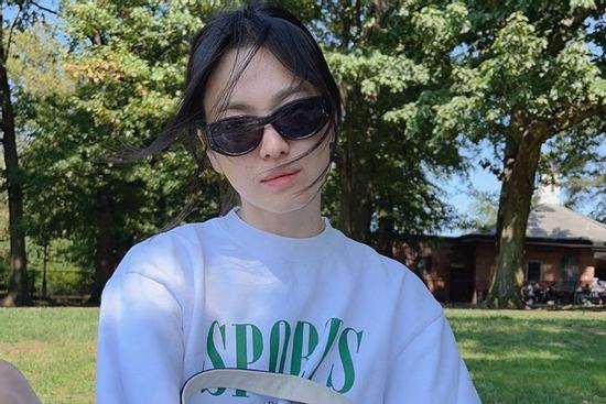 Sự khác biệt của Song Hye Kyo khi ở Hàn và ra nước ngoài