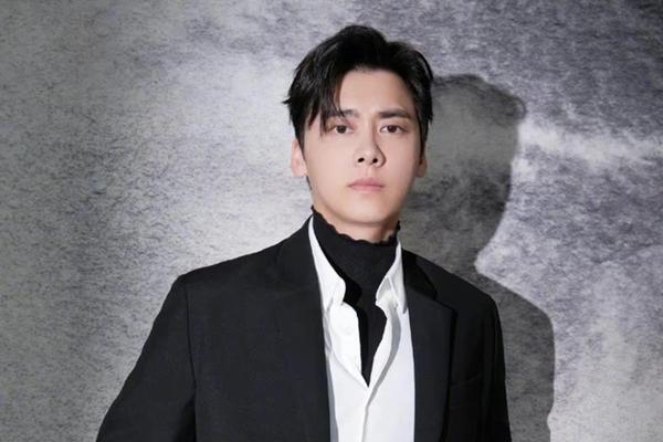 Lý Dịch Phong du lịch 5 ngày 4 đêm với hotgirl Blase Loan Loan?-5