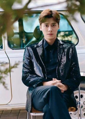 Lý Dịch Phong du lịch 5 ngày 4 đêm với hotgirl Blase Loan Loan?-2