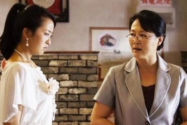 Biết con dâu không thể có con, mẹ chồng dặn con trai phải thương vợ-4