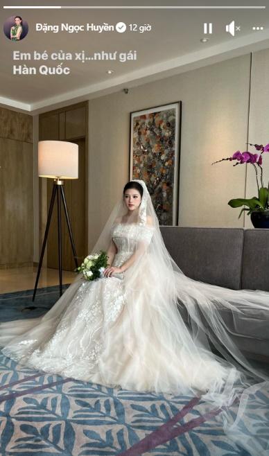 Em gái hot girl của Huyền Baby lấy chồng, chú rể là ai?-1