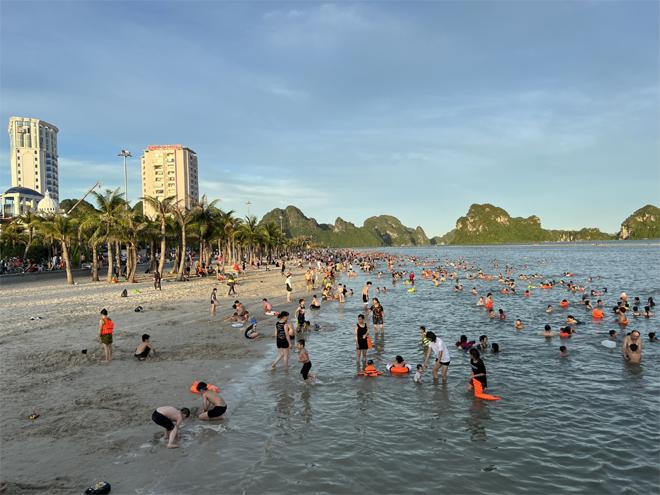 Cô gái chết đuối vì chơi mô tô nước ở Quảng Ninh-3