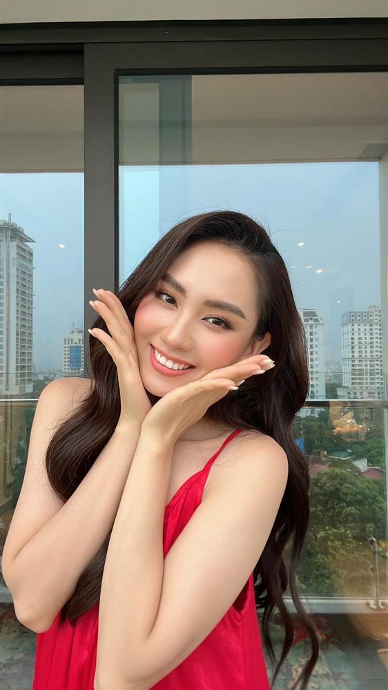 Hoa hậu Mai Phương đổi phong cách chất chơi sau 1 tháng đăng quang-9