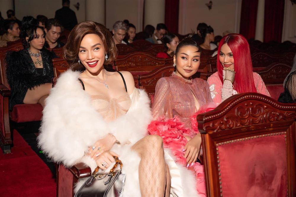 Mặt mộc Hồ Ngọc Hà có còn mướt khi U40 và là mẹ 3 con?-11