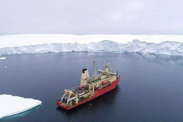 Siêu máy tính xác định ngày tận thế-2