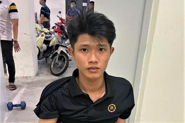 Lấy le với bạn gái, tông cảnh sát gãy chân rồi bỏ chạy-1