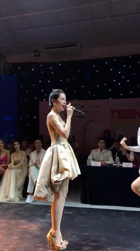 Thủy Tiên váy nhàu nhĩ; Nam Em và Khổng Tú Quỳnh như công chúa-3