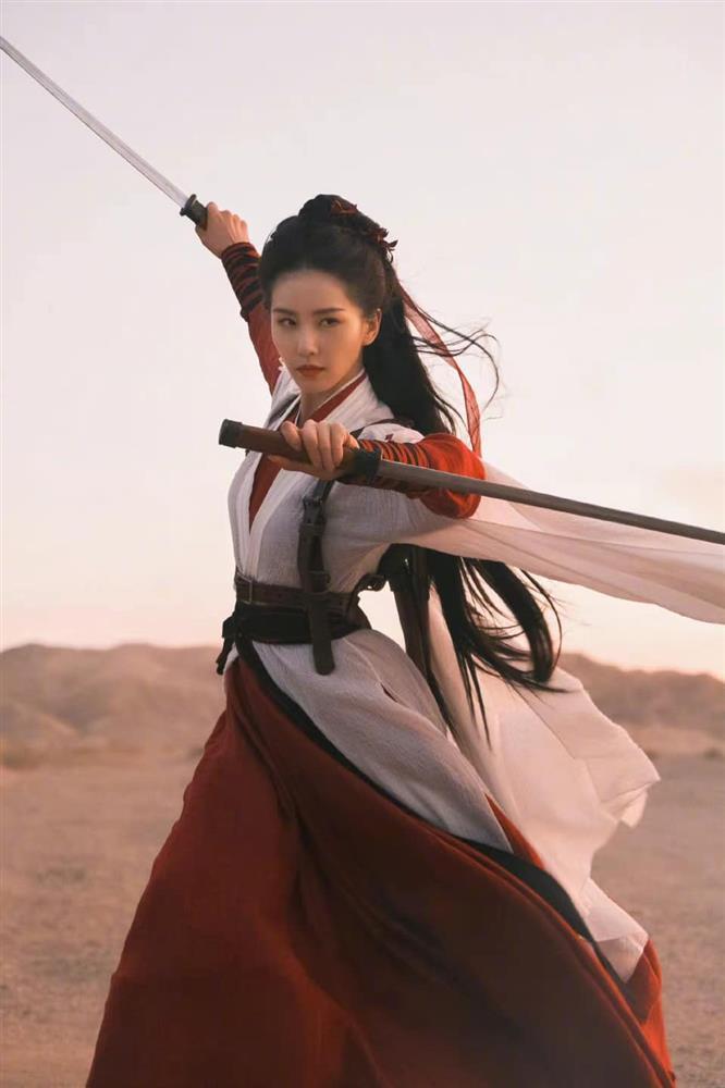 Lưu Thi Thi bùng nổ khí chất, đẹp áp đảo nam chính trong lễ ra mắt phim-3