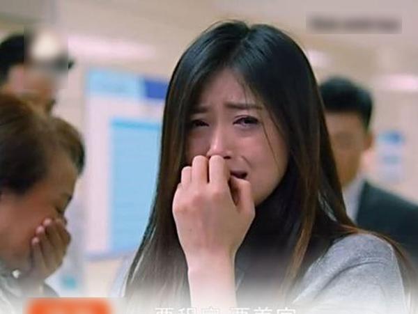 Mua nhà cho em họ nhưng từ chối em trai ruột, cô gái bị bố mẹ kiện 1,7 tỷ-1