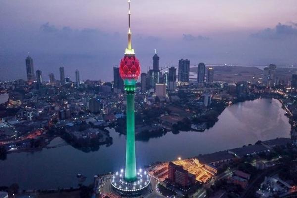 Kẻ hai lần bán tháp Eiffel-3