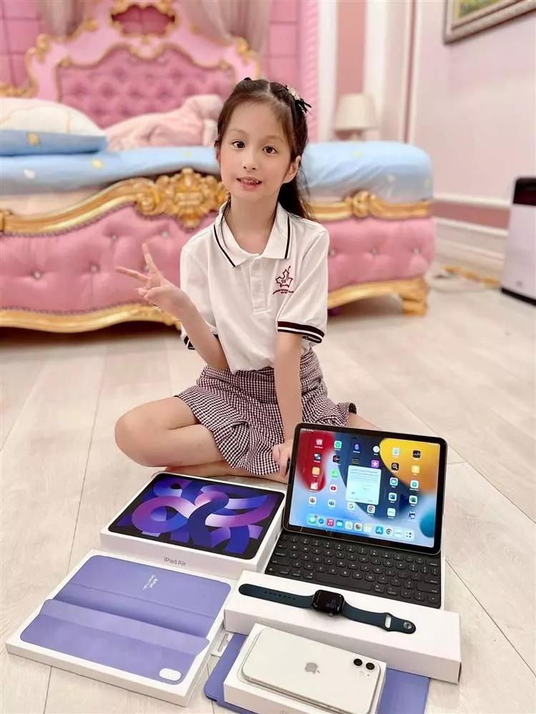 Chồng đại gia Đoàn Di Băng chia sẻ xúc động về ái nữ đầu lòng-13