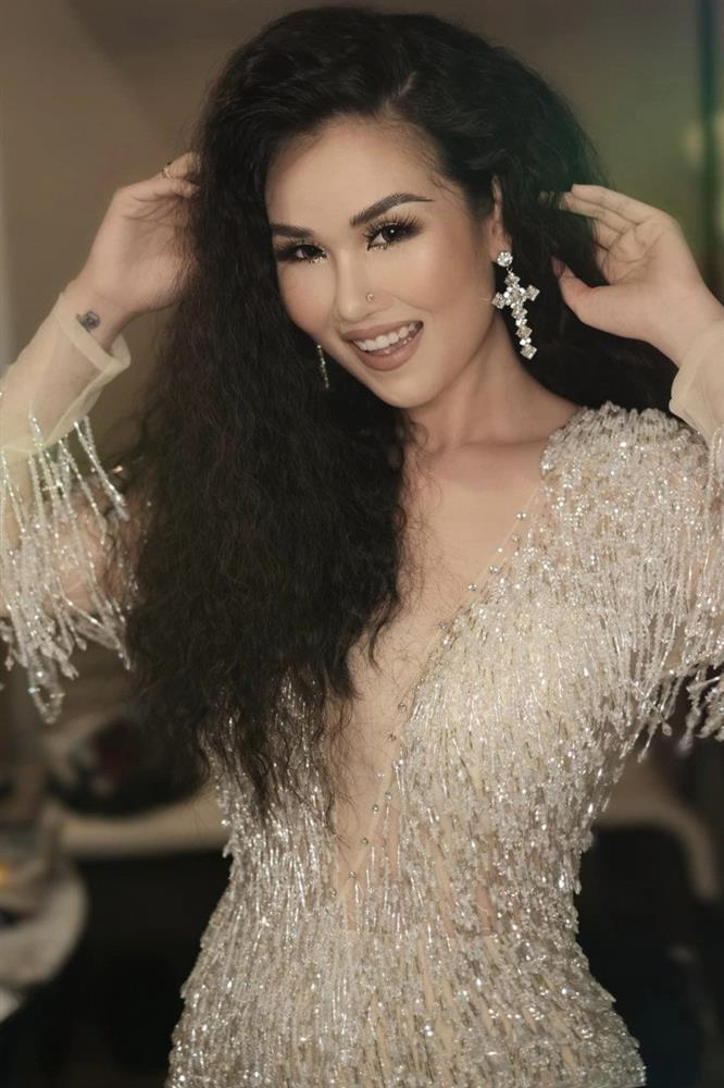 Võ Hạ Trâm mặc đồ cũ vừa khít sau khi giảm 15kg-3