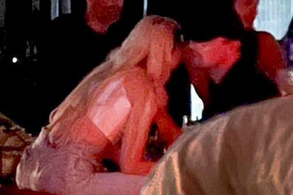 Leonardo DiCaprio khuyên Timothée Chalamet: Tránh xa ma túy và siêu anh hùng-4