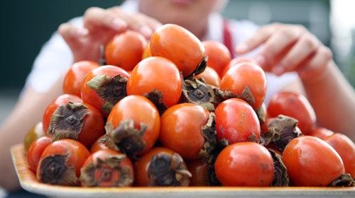 4 sai sót chết người khi ăn quả hồng-1