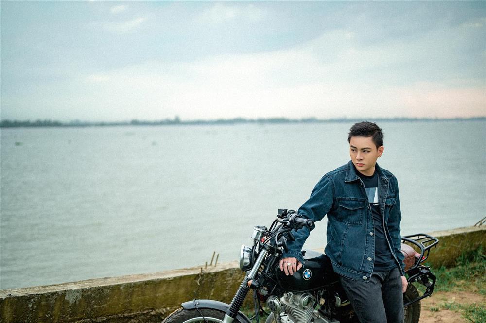 Hoài Lâm ăn đứt Anh Tú khi đụng độ chung ca khúc?-1